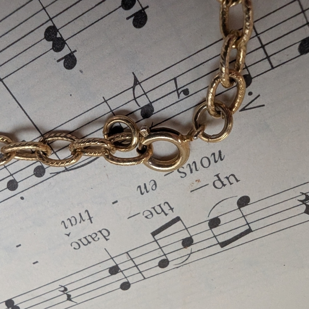 Vintage Goldtone Chain Necklace - Picture 6 of 8